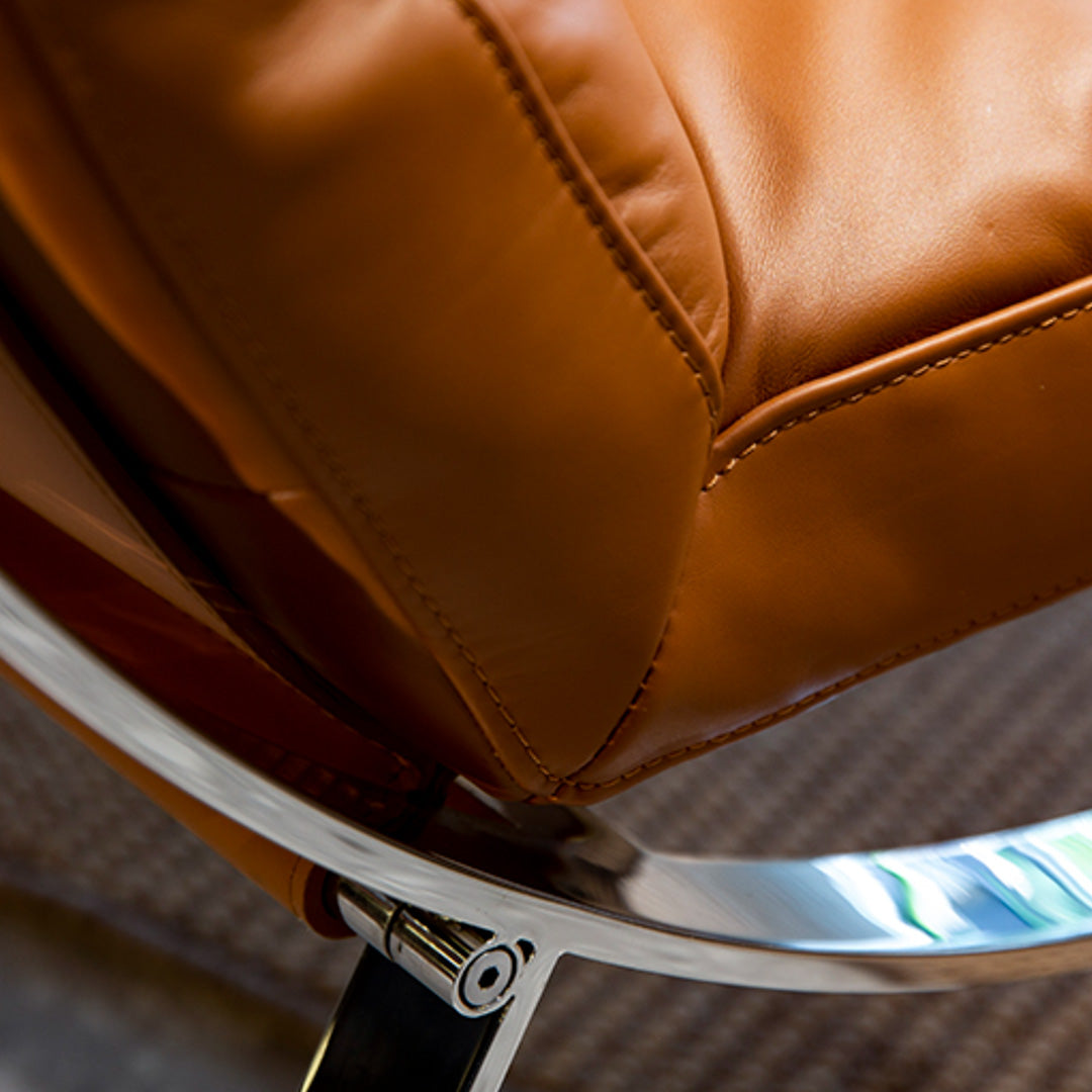 Arcline 馬鞍皮休閒椅