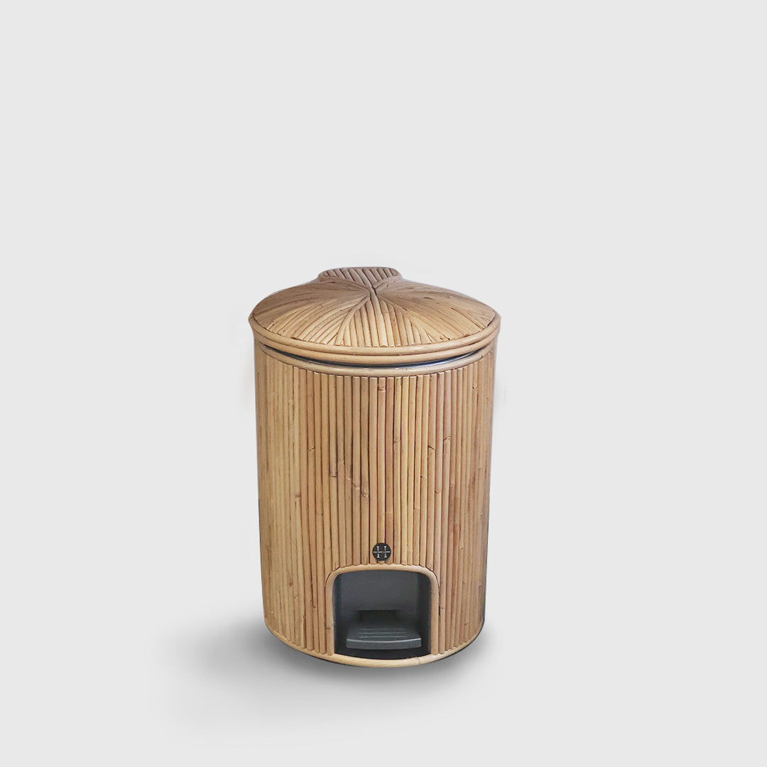 Rattan Trash Can with Lid
